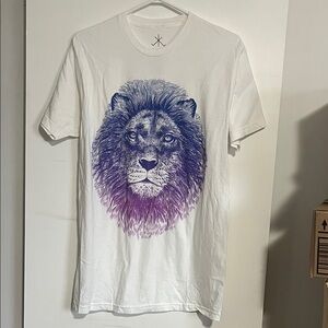 Majestic Lion Graphic Tee in White and Purple